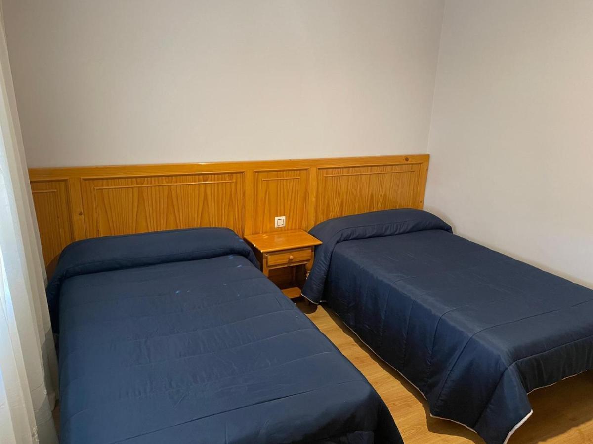 אורנסה Hostal Cid מראה חיצוני תמונה